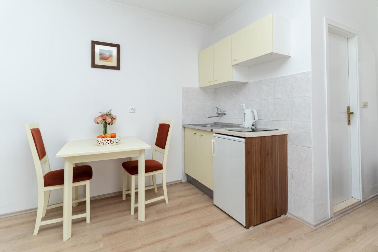 Benic Apartments Mlini Buitenkant foto