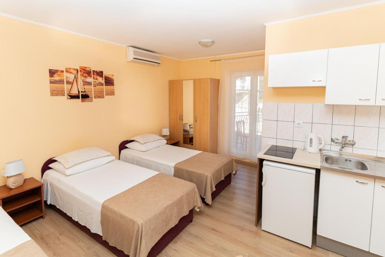 Benic Apartments Mlini Buitenkant foto